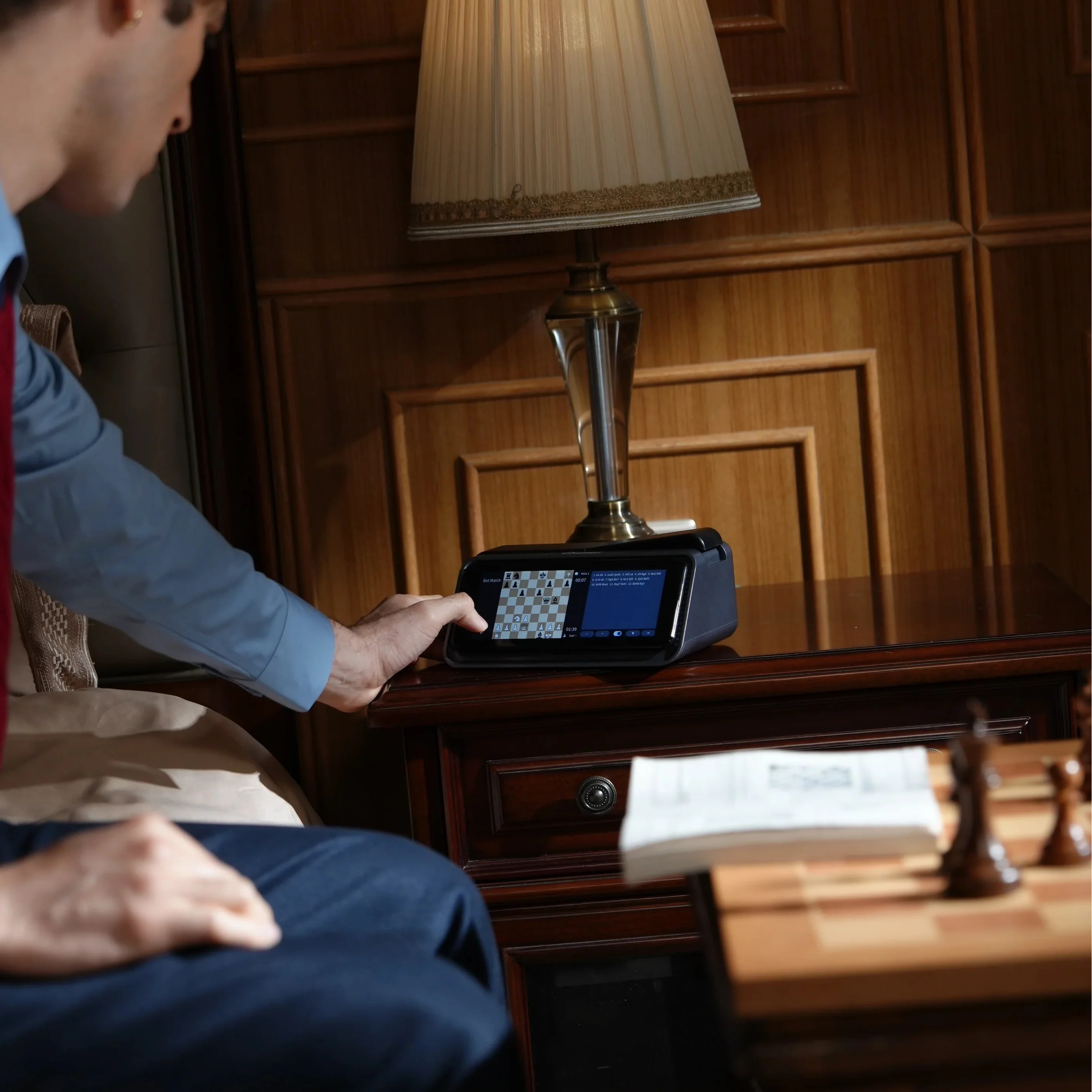 Chess Companion Motorized Auto-Switch